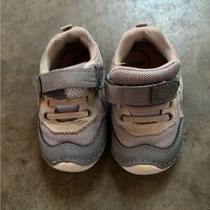 Stride rite soft motion toddler shoes